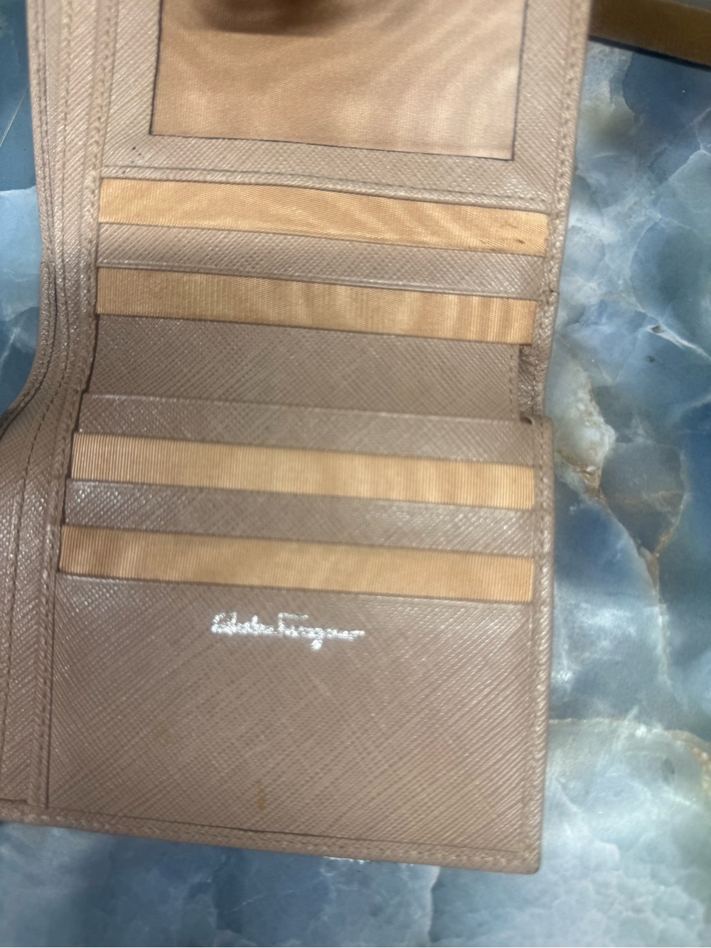 Ferragamo Wallet - Picture 6 of 10